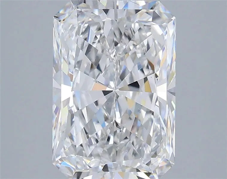 2.95ct Radiant Lab Grown Diamond (Colour E, Clarity VS1, IGI Certified)