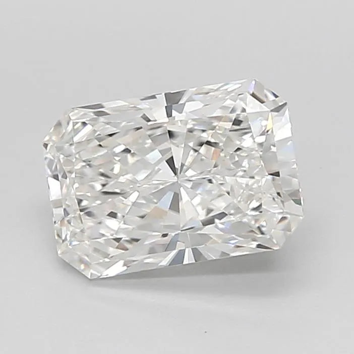 2.95ct Radiant Lab Grown Diamond (Colour F, Clarity VVS2, IGI Certified)