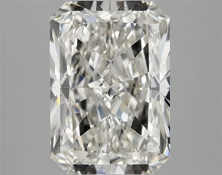 2.95ct Radiant Lab Grown Diamond (Colour H, Clarity VVS2, IGI Certified)