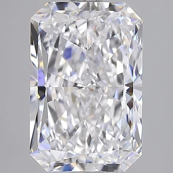 2.96ct Radiant Lab Grown Diamond (Colour D, Clarity VVS2, IGI Certified)