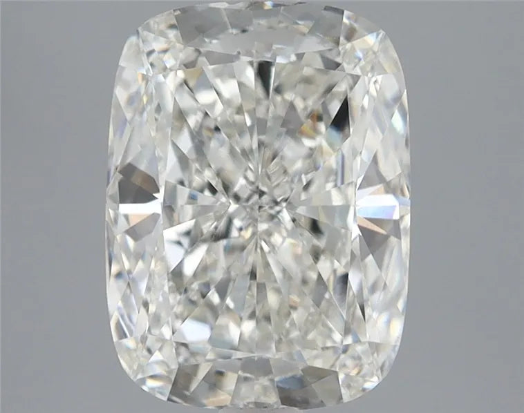 2.97ct Cushion modified Lab Grown Diamond (Colour G, Clarity VVS2, IGI Certified)