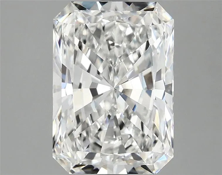 2.97ct Radiant Lab Grown Diamond (Colour D, Clarity VVS2, IGI Certified)