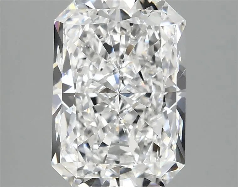 2.98ct Radiant Lab Grown Diamond (Colour D, Clarity VVS2, IGI Certified)