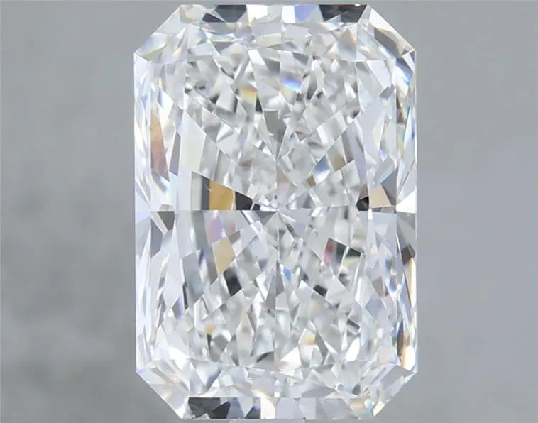 2.99ct Radiant Lab Grown Diamond (Colour E, Clarity VS1, IGI Certified)