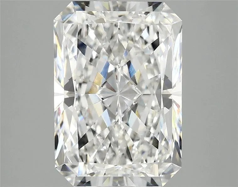 2.99ct Radiant Lab Grown Diamond (Colour F, Clarity VVS2, IGI Certified)