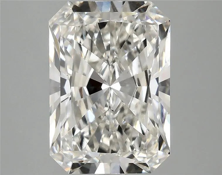 2.99ct Radiant Lab Grown Diamond (Colour G, Clarity VVS2, IGI Certified)