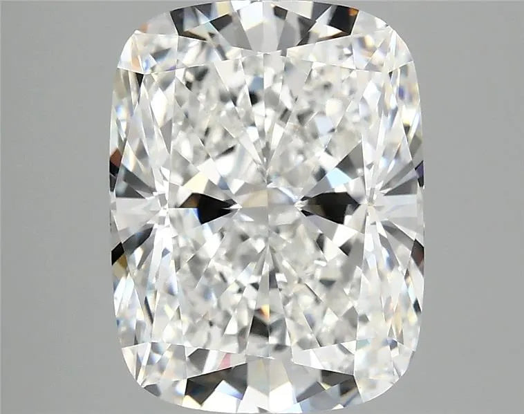 4.52ct Cushion modified Lab Grown Diamond (Colour F, Clarity VVS2, IGI Certified)