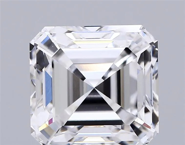 3.54ct Square emerald Lab Grown Diamond (Colour E, Clarity VVS1, IGI Certified)