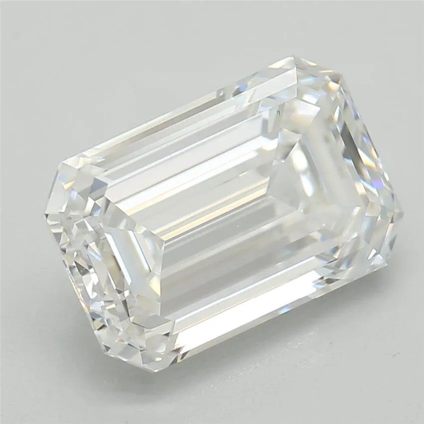 2.27ct Emerald Lab Grown Diamond (Colour D, Clarity VS2, IGI Certified)