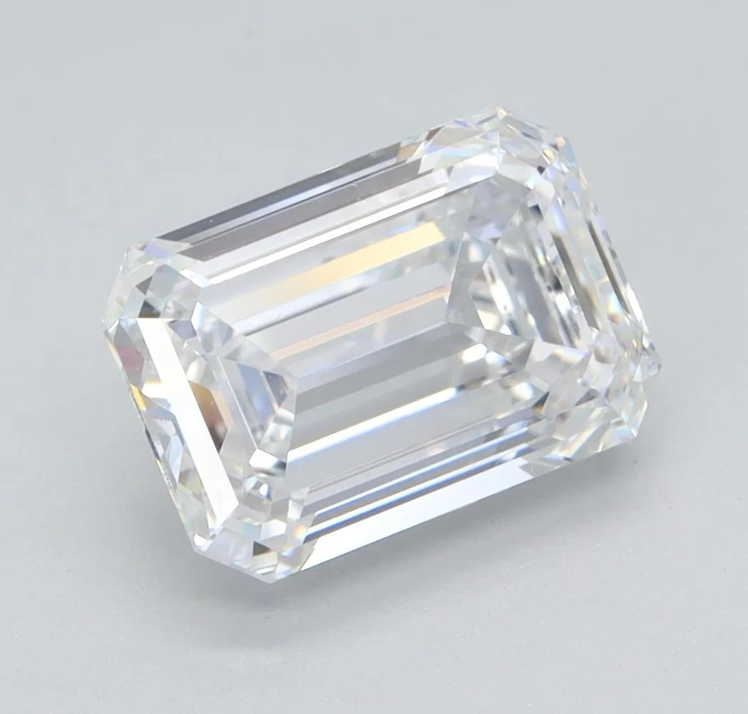 2.09ct Emerald Lab Grown Diamond (Colour E, Clarity VS1, IGI Certified)
