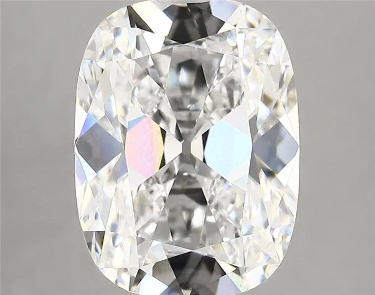 4.59ct Cushion modified Lab Grown Diamond (Colour E, Clarity VS1, IGI Certified)