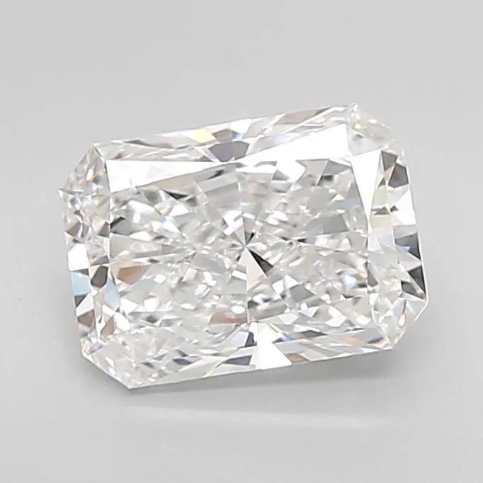 2.52ct Radiant Lab Grown Diamond (Colour D, Clarity VVS1, IGI Certified)