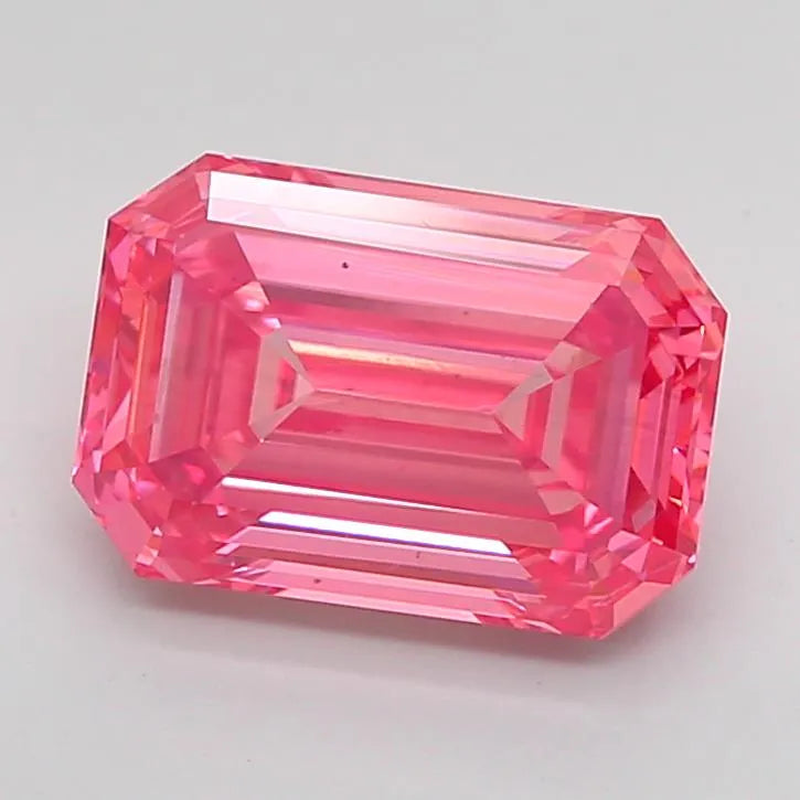 2.88ct Emerald Lab Grown Diamond (Colour Fancy Vivid Pink, Clarity VS2, IGI Certified)
