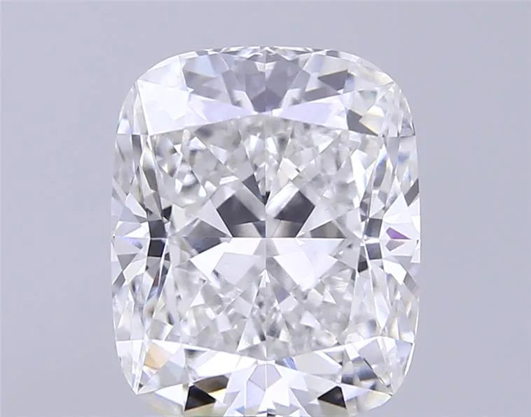 2.72ct Cushion modified Lab Grown Diamond (Colour E, Clarity VVS2, IGI Certified)