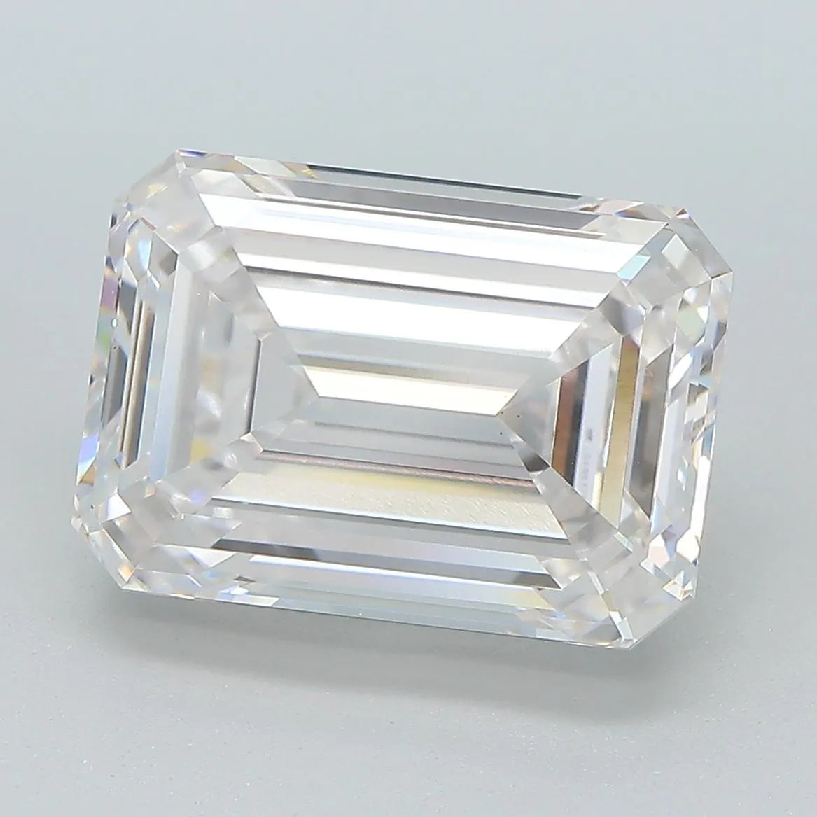 5.07ct Emerald Lab Grown Diamond (Colour G, Clarity VVS2, IGI Certified)