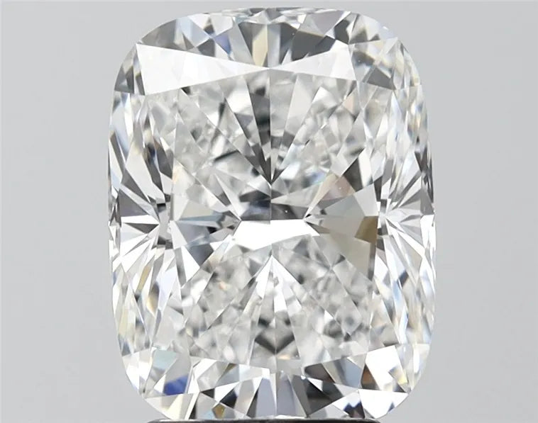 3.54ct Cushion modified Lab Grown Diamond (Colour E, Clarity VVS2, IGI Certified)