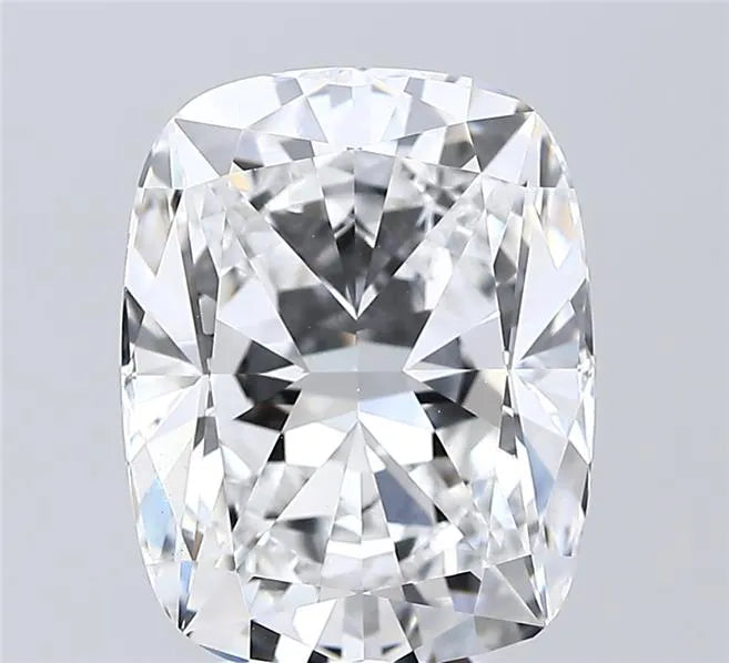 5.05ct Cushion modified Lab Grown Diamond (Colour E, Clarity VVS2, IGI Certified)