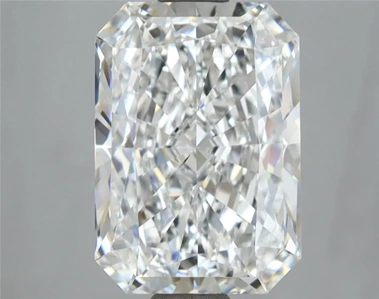 3.00ct Radiant Lab Grown Diamond (Colour E, Clarity VVS2, IGI Certified)