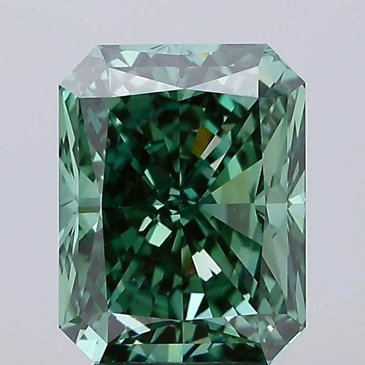 4.02ct Radiant Lab Grown Diamond (Colour Fancy Vivid Green, Clarity VVS2, IGI Certified)