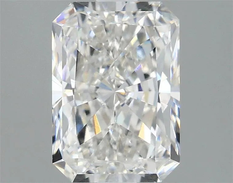 2.02ct Radiant Lab Grown Diamond (Colour F, Clarity VVS2, IGI Certified)