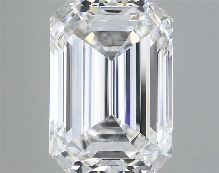 5.55ct Emerald Lab Grown Diamond (Colour E, Clarity VVS2, IGI Certified)