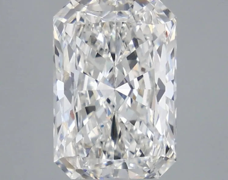 3.01ct Radiant Lab Grown Diamond (Colour F, Clarity VVS2, IGI Certified)