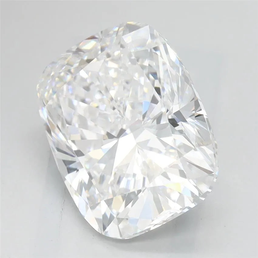3.00ct Cushion modified Lab Grown Diamond (Colour D, Clarity VVS2, IGI Certified)