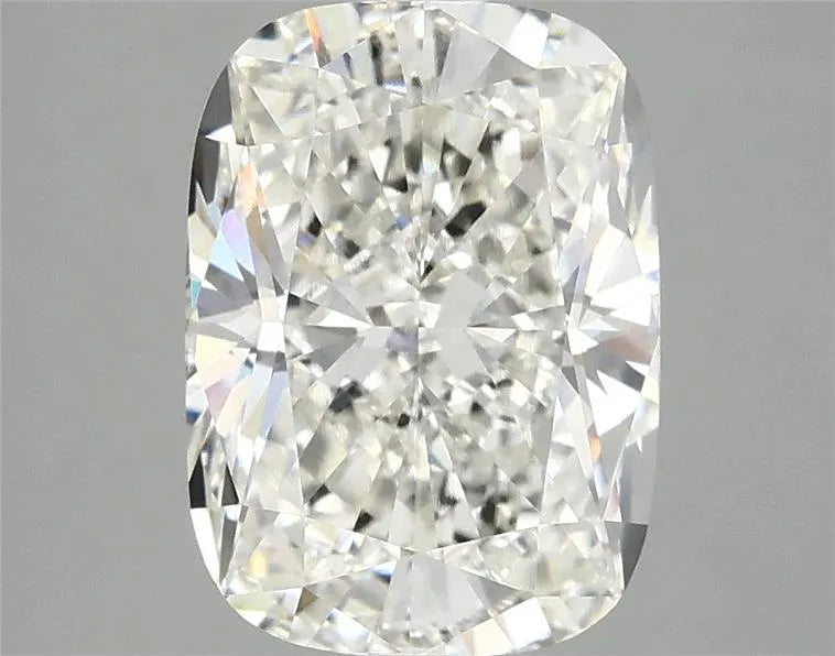 3.00ct Cushion modified Lab Grown Diamond (Colour G, Clarity VVS2, IGI Certified)