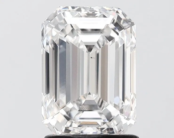 3.00ct Emerald Lab Grown Diamond (Colour F, Clarity VS2, IGI Certified)