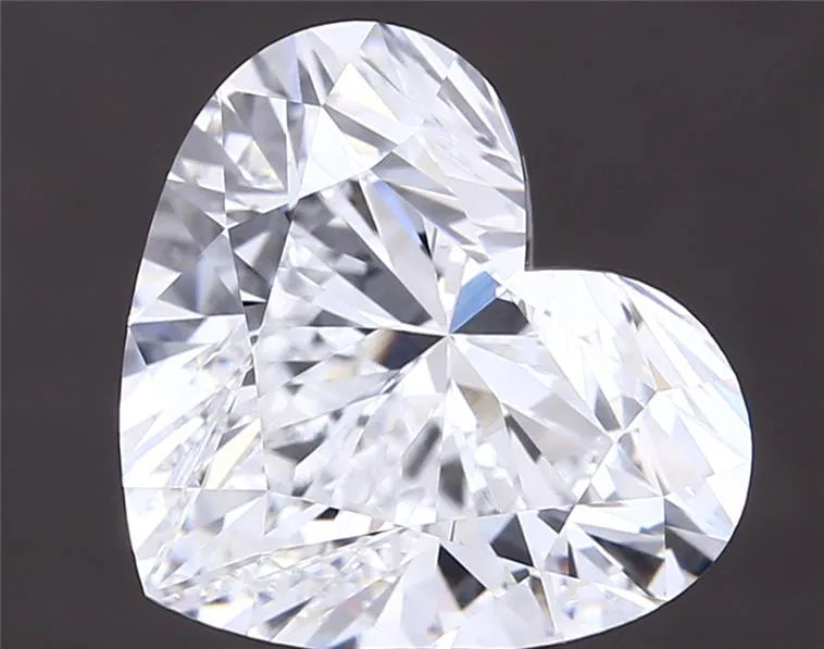 3.00ct Heart Lab Grown Diamond (Colour D, Clarity VVS2, IGI Certified)