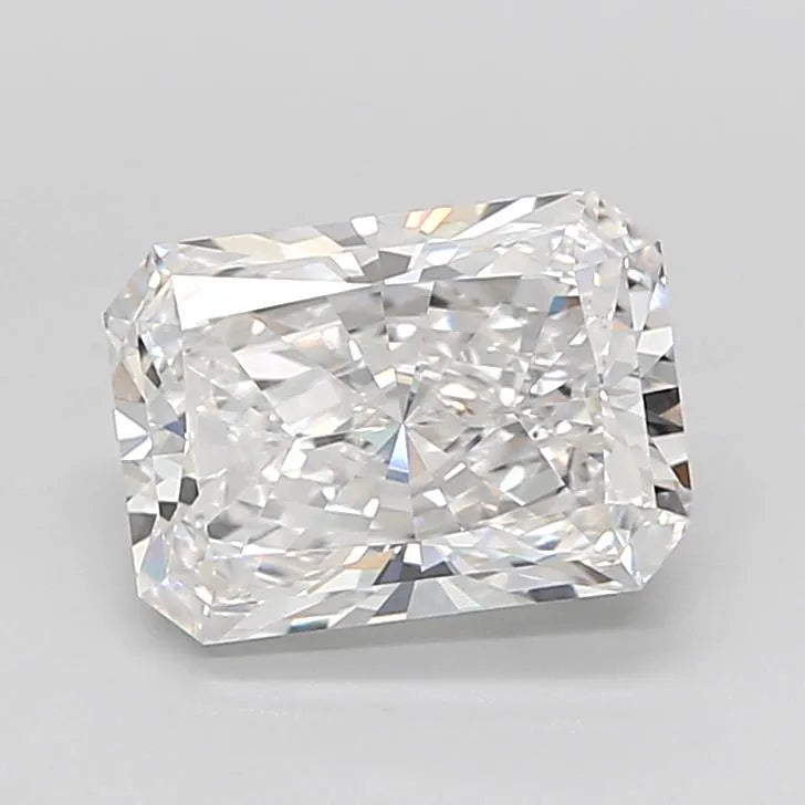 3.00ct Radiant Lab Grown Diamond (Colour D, Clarity VVS1, IGI Certified)