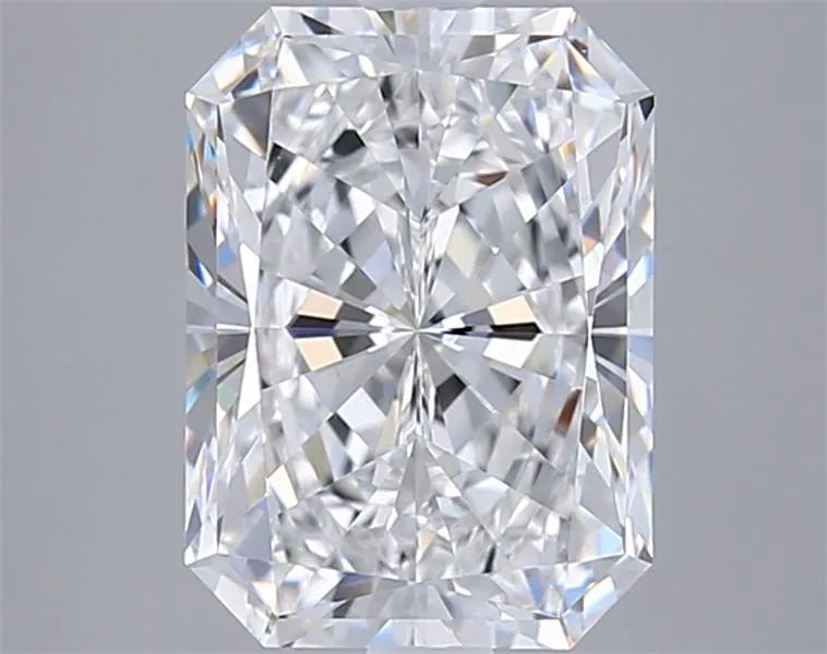 3.00ct Radiant Lab Grown Diamond (Colour D, Clarity VVS1, IGI Certified)