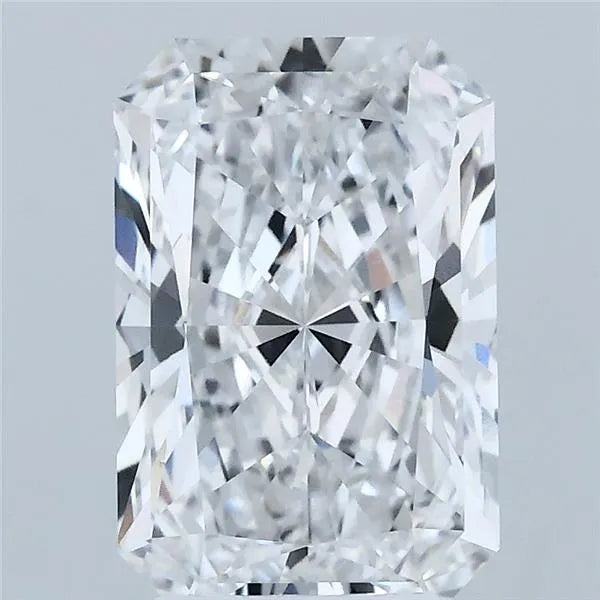 3.00ct Radiant Lab Grown Diamond (Colour D, Clarity VVS2, IGI Certified)