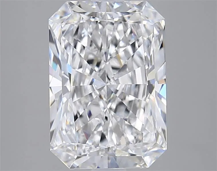 3.00ct Radiant Lab Grown Diamond (Colour D, Clarity VVS2, IGI Certified)