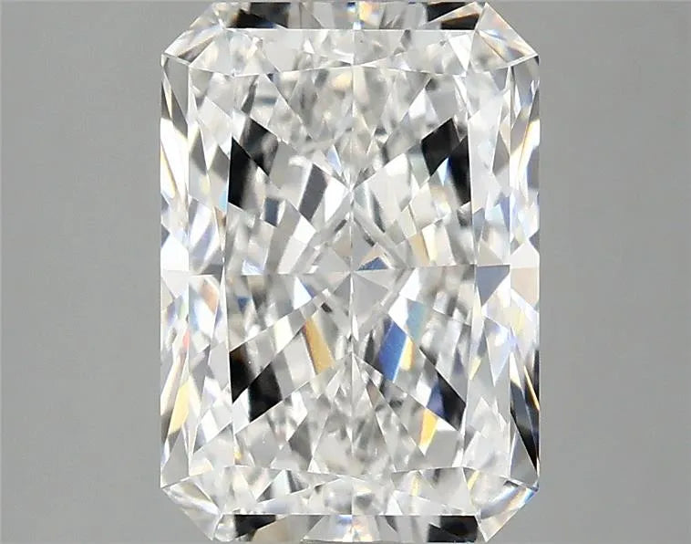 3.00ct Radiant Lab Grown Diamond (Colour E, Clarity VS1, IGI Certified)