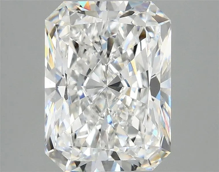 3.00ct Radiant Lab Grown Diamond (Colour E, Clarity VS2, IGI Certified)
