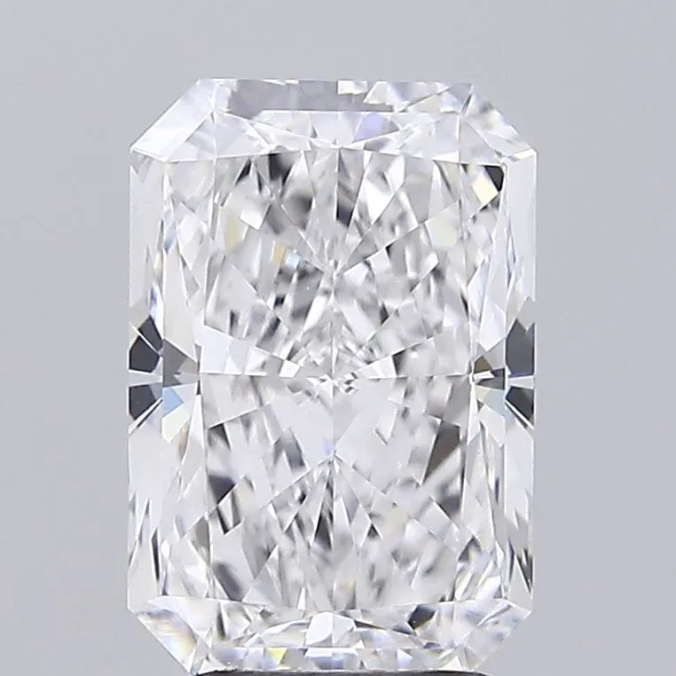 3.00ct Radiant Lab Grown Diamond (Colour E, Clarity VVS2, IGI Certified)