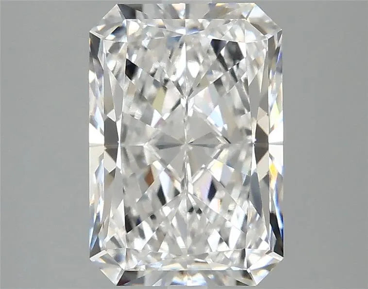 3.00ct Radiant Lab Grown Diamond (Colour E, Clarity VVS2, IGI Certified)