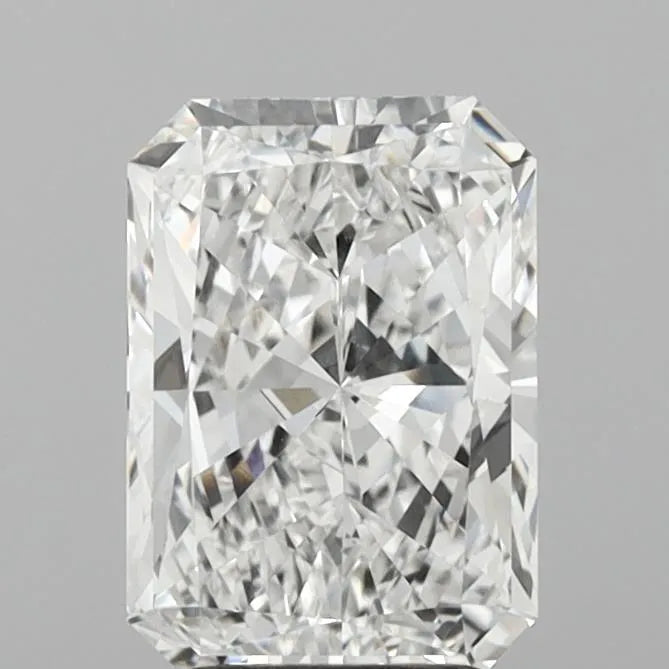 3.00ct Radiant Lab Grown Diamond (Colour E, Clarity VVS2, IGI Certified)