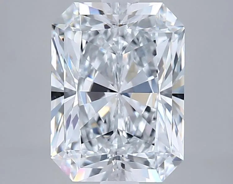 3.00ct Radiant Lab Grown Diamond (Colour E, Clarity VVS2, IGI Certified)