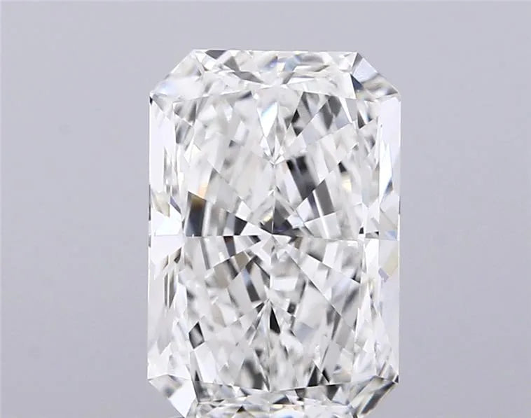 3.00ct Radiant Lab Grown Diamond (Colour G, Clarity VS1, IGI Certified)