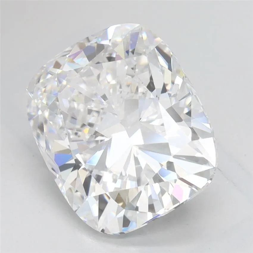 3.01ct Cushion modified Lab Grown Diamond (Colour D, Clarity IF, IGI Certified)