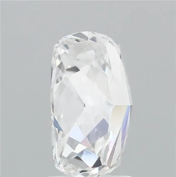 3.01ct Cushion modified Lab Grown Diamond (Colour E, Clarity VVS2, IGI Certified)