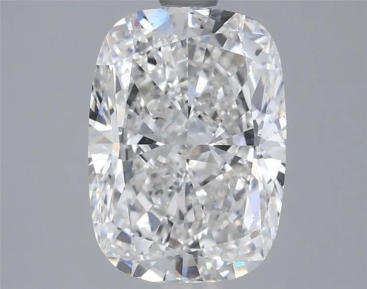 3.01ct Cushion modified Lab Grown Diamond (Colour F, Clarity VVS2, IGI Certified)