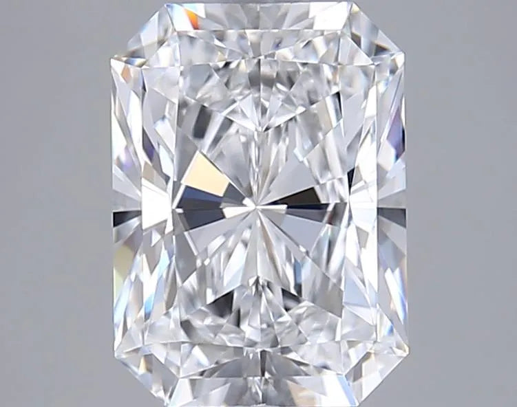 3.01ct Radiant Lab Grown Diamond (Colour D, Clarity VVS1, IGI Certified)
