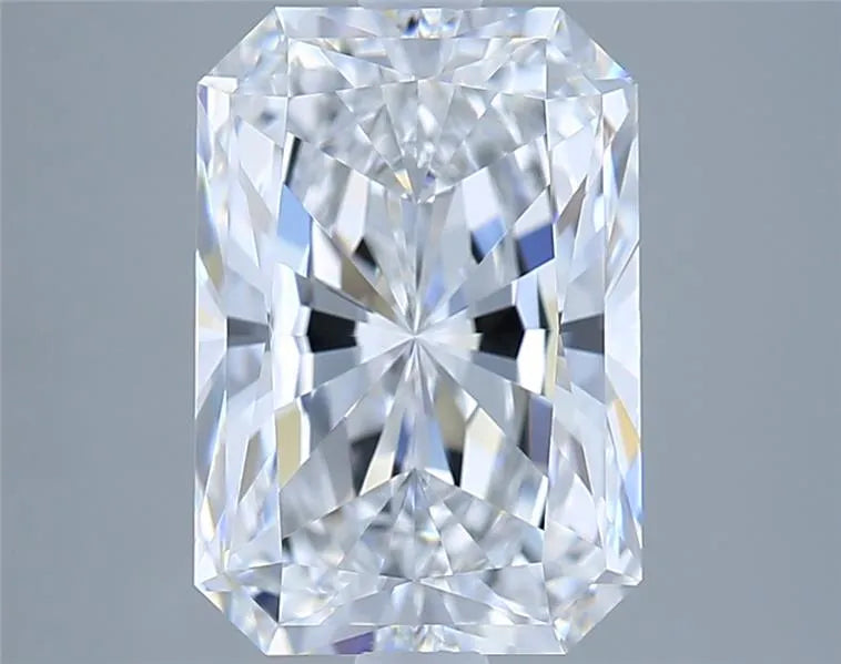 3.01ct Radiant Lab Grown Diamond (Colour D, Clarity VVS1, IGI Certified)