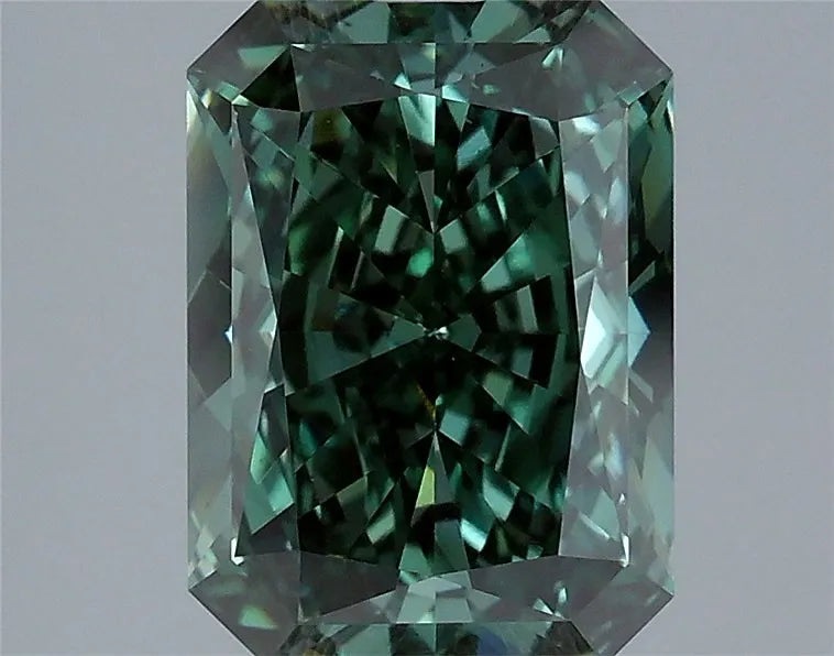 3.01ct Radiant Lab Grown Diamond (Colour Fancy Vivid Green, Clarity VS1, IGI Certified)