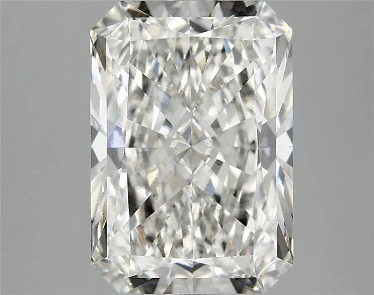 3.01ct Radiant Lab Grown Diamond (Colour G, Clarity VVS2, IGI Certified)