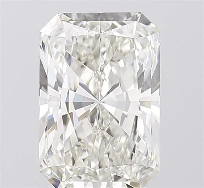 3.01ct Radiant Lab Grown Diamond (Colour G, Clarity VVS2, IGI Certified)
