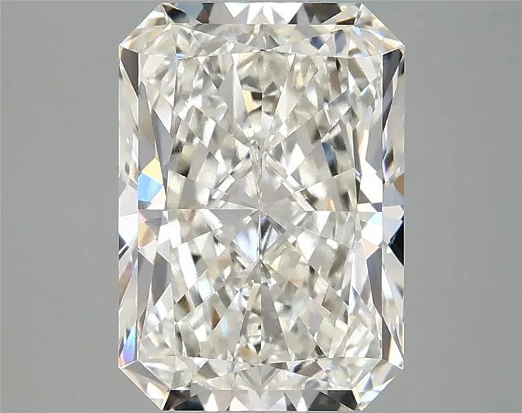 3.01ct Radiant Lab Grown Diamond (Colour G, Clarity VVS2, IGI Certified)